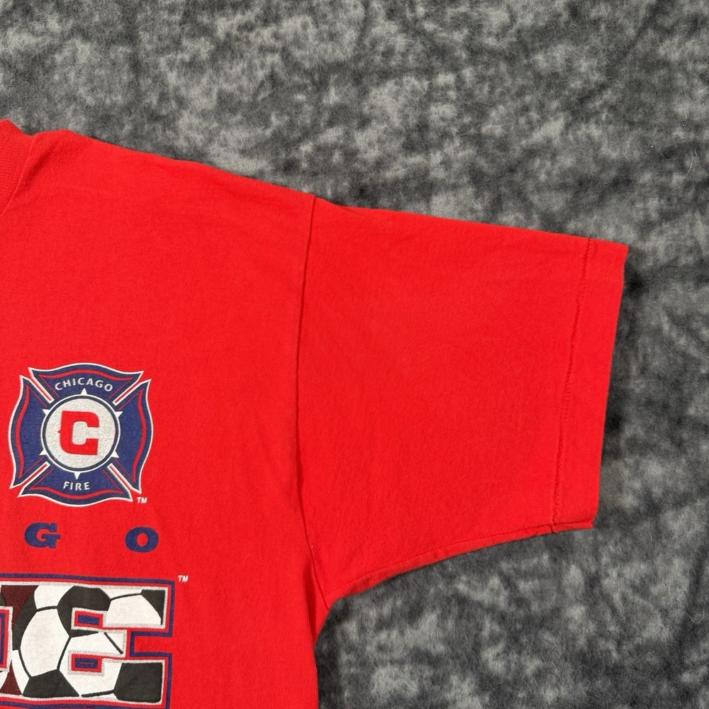 Vintage 1998 Chicago Fire MLS Soccer TShirt Red Fruit of the Loom Mens XL - Picture 4 of 13